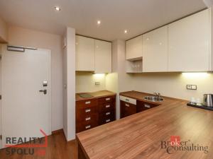 Pronájem bytu 2+kk, Plzeň - Jižní Předměstí, U Borského parku, 52 m2