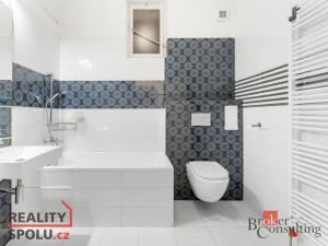 Prodej bytu 3+kk, Pardubice - Svítkov, U Trojice, 77 m2