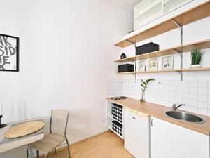 Prodej bytu 1+kk, Praha - Michle, Magistrů, 23 m2