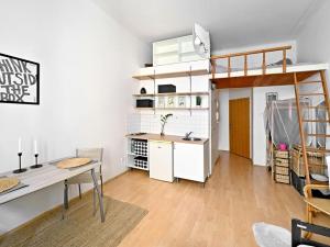 Prodej bytu 1+kk, Praha - Michle, Magistrů, 23 m2