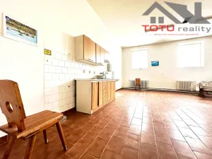 Pronájem kanceláře, Černožice, 400 m2