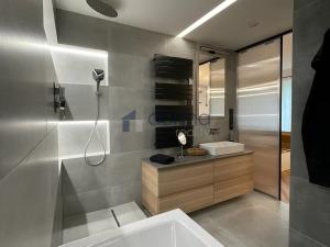 Pronájem bytu 1+kk, Praha, Bělocerkevská, 62 m2
