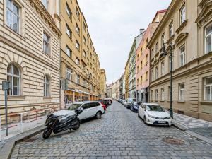 Pronájem bytu 1+1, Praha - Nové Město, Truhlářská, 42 m2