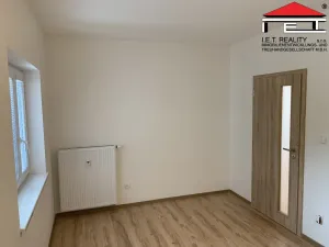 Prodej bytu 3+1, Praha - Lochkov, Cementářská, 88 m2