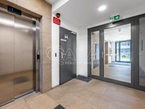 Pronájem bytu 2+kk, Praha, Schránilova, 52 m2