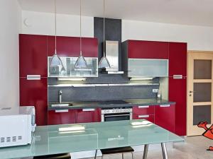 Pronájem bytu 2+kk, Praha - Vysočany, Poděbradská, 49 m2