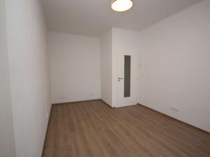 Pronájem bytu 2+1, Praha - Nusle, U Jezerky, 48 m2