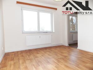 Pronájem bytu 1+1, Jaroměř, Bezručova, 32 m2