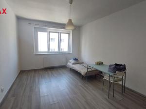Pronájem bytu 2+kk, Praha - Břevnov, Patočkova, 44 m2