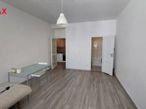 Pronájem bytu 2+kk, Praha - Břevnov, Patočkova, 44 m2