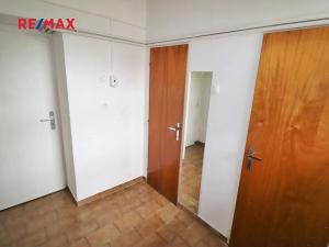 Prodej bytu 2+kk, Praha - Podolí, V podhájí, 48 m2