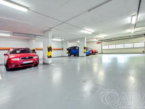 Prodej garážového stání, Praha - Chodov, Klapálkova, 12 m2