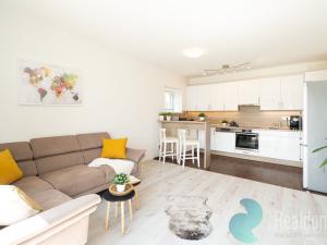 Prodej bytu 3+kk, Včelná, Pod Tratí, 70 m2