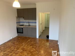 Pronájem bytu 1+kk, Praha - Braník, Vavřenova, 27 m2