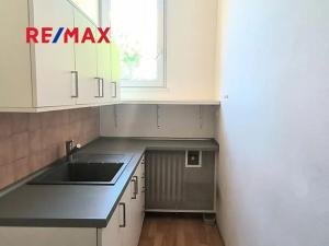 Pronájem kanceláře, Praha - Kobylisy, Horňátecká, 10 m2