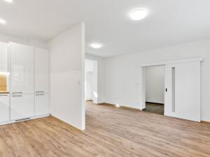 Prodej rodinného domu, Rovensko pod Troskami, Matouškova, 121 m2