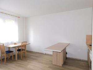 Pronájem bytu 2+kk, Jablonec nad Nisou, Skelná, 41 m2