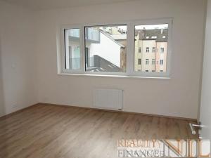Pronájem bytu 2+kk, Plzeň, Poděbradova, 54 m2