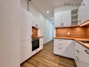 Pronájem bytu 1+1, Praha - Nové Město, Lublaňská, 40 m2