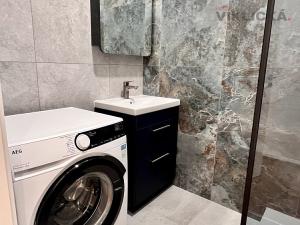 Pronájem bytu 1+1, Praha - Nové Město, Lublaňská, 40 m2