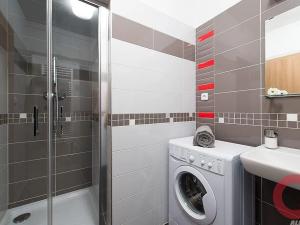 Pronájem bytu 1+kk, Praha - Vršovice, Holandská, 35 m2