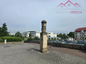 Pronájem bytu 3+kk, Chomutov, Žižkovo náměstí, 97 m2