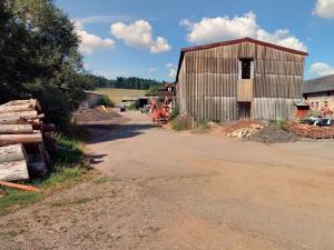 Prodej louky, Dubenec, 145881 m2