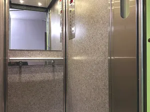 Pronájem bytu 1+kk, Praha, Milánská, 45 m2