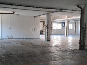 Pronájem skladu, Brno - Černovice, Hájecká, 622 m2