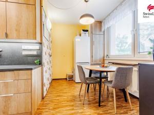 Prodej bytu 2+1, Hustopeče, Na Sídlišti, 57 m2