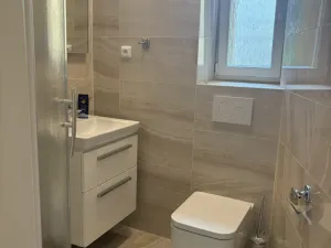 Pronájem bytu 1+kk, Praha - Nusle, Družstevní, 38 m2