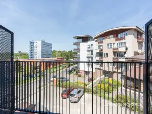 Pronájem bytu 1+kk, Praha - Kyje, Za černým mostem, 27 m2