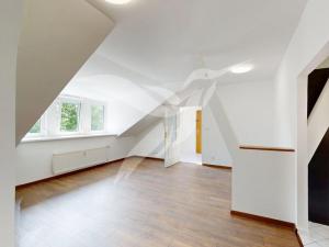 Pronájem bytu 3+1, Ostrov, Palackého, 86 m2