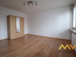 Pronájem bytu 1+kk, Hradec Králové - Slezské Předměstí, Severní, 30 m2