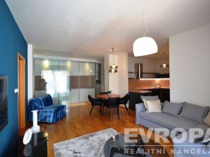Pronájem bytu 2+kk, Praha, Korunní, 82 m2