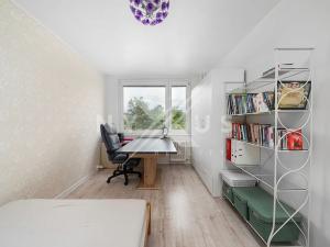 Prodej bytu 3+1, Praha - Stodůlky, Běhounkova, 74 m2