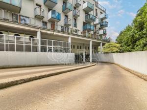 Prodej garážového stání, Praha - Vršovice, Vršovická, 13 m2