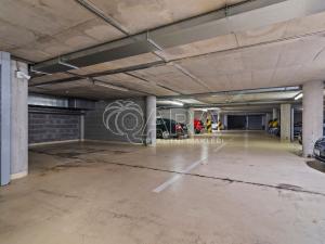 Prodej garážového stání, Praha - Vršovice, Vršovická, 13 m2