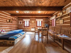 Pronájem chalupy, Pec pod Sněžkou - Velká Úpa, 221 m2