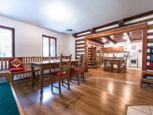 Pronájem chalupy, Pec pod Sněžkou - Velká Úpa, 221 m2