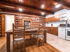Pronájem chalupy, Pec pod Sněžkou - Velká Úpa, 221 m2