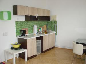 Pronájem kanceláře, Ostrava - Moravská Ostrava, Veleslavínova, 202 m2