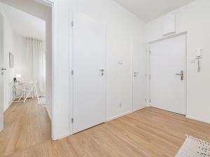 Prodej bytu 3+kk, Praha - Malešice, Chotutická, 57 m2