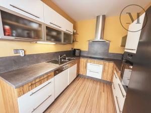 Prodej bytu 3+kk, Roudné, Lesní, 91 m2