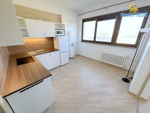 Prodej bytu 1+1, Praha - Písnice, Na okruhu, 31 m2