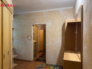 Prodej bytu 3+1, Karlovy Vary, Gagarinova, 79 m2