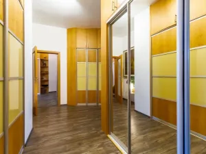 Prodej bytu 4+kk, Praha - Dolní Měcholupy, Za kovárnou, 215 m2