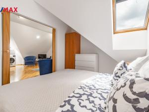 Prodej bytu 2+kk, Praha - Vinohrady, Slezská, 52 m2