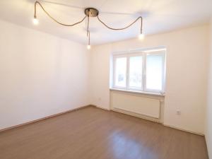 Pronájem bytu 2+1, Plzeň - Jižní Předměstí, Tělocvičná, 65 m2