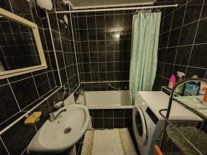 Pronájem bytu 3+1, Praha - Háje, Hekrova, 74 m2